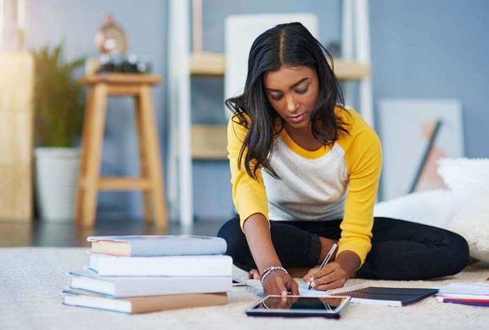 How to Prepare for College Admissions in the U.S. (2025 Complete Guide)