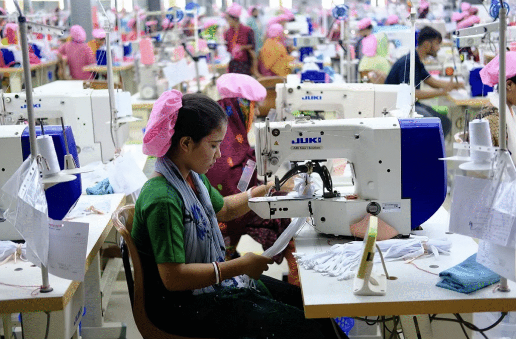 Earn $10,500 Per Month as a Professional Seamstress in America (2025 Guide)
